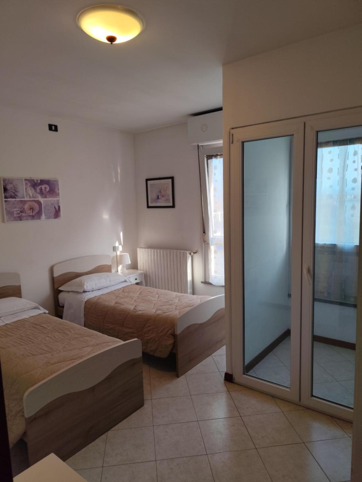 Casa Vacanze Vespucci กราสซอบบิโอ ภายนอก รูปภาพ